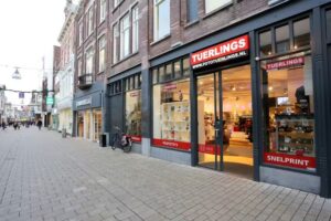 FOTO TUERLINGS Tilburg (Camera&rsquo;s, Pasfoto&rsquo;s ZONDER AFSPRAAK!!!, Fotoservice, Studio Inrichting, Fotobooth) 📷