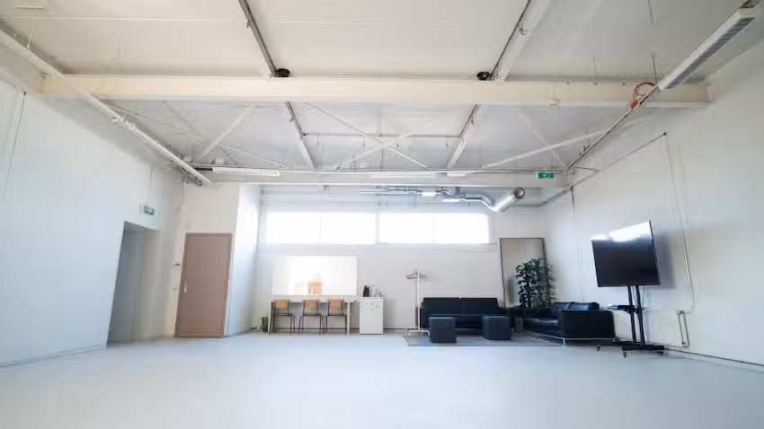 KAMPUNG35 & KAMPUNG STUDIOS