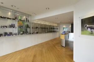 Kijk Uit Verrekijkers (verhuisd naar Dijkstraat 49)