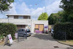 Kunstuitleen, Galerie en Lijstenmakerij ArtXpoze